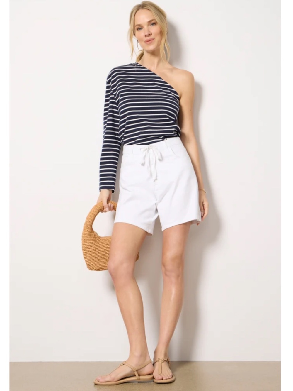 Kut from the Kloth Holly High Rise Bermuda Short in Optic White Size 12
